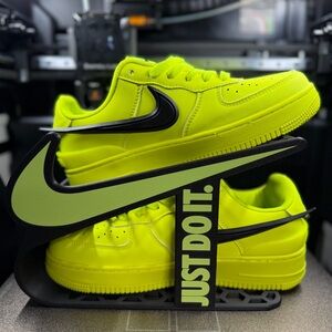 Nike Air Force 1 low Ambush / Volt
Sz 7.5M